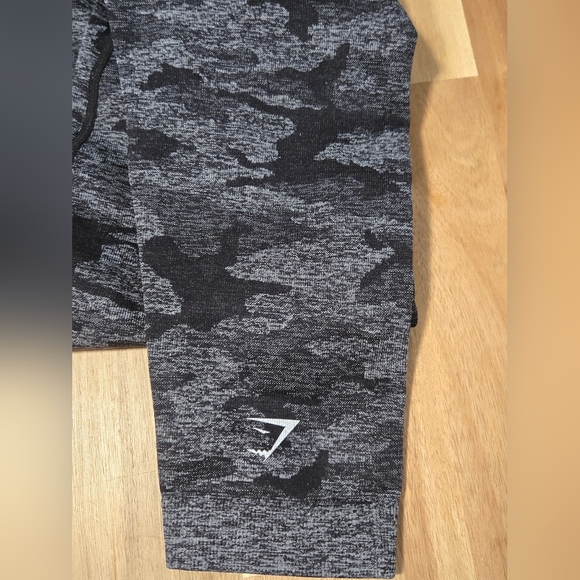 Gymshark Women's Adapt Camo Seamless Leggings - Asphalt Grey/Black - Picture 10 of 13